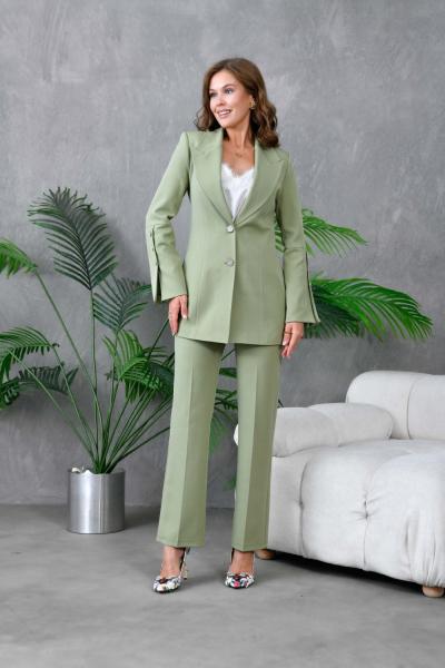 2 Düğmeli Kolu Yırtmaçlı Kadın Takım Elbise Yağ Yeşili