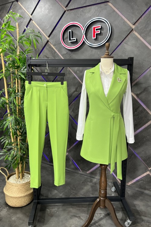 Bağlamalı Yelekli Kadın Takım Fıstık Yeşili