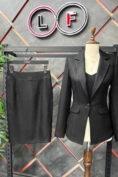 Etekli Kaşe Kadın Takım Elbise Siyah