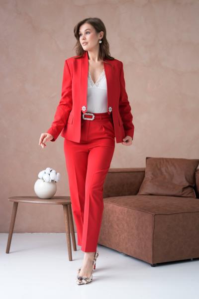 Hakim Yaka Toka Detaylı Kadın Takım Elbise Kırmızı