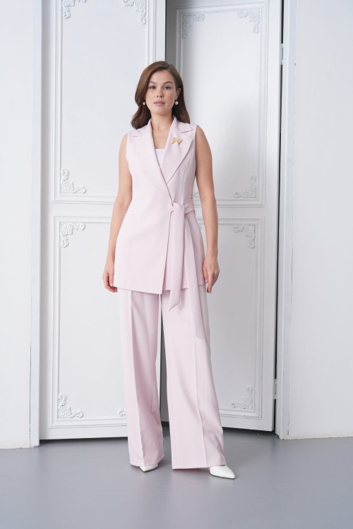 Kuşaklı Broş Detay Yelekli Kadın Takım Açık Pembe