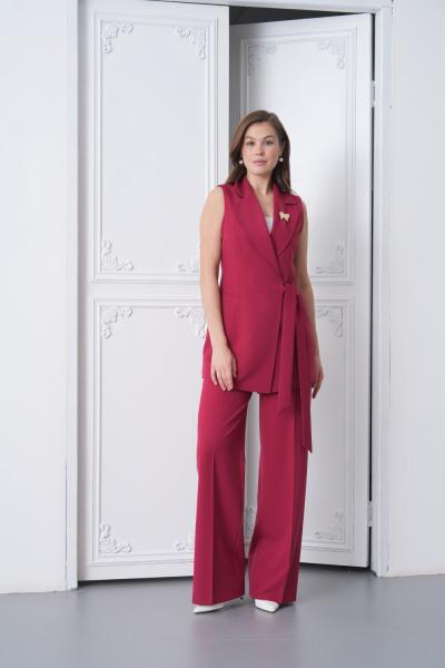 Kuşaklı Broş Detay Yelekli Kadın Takım Bordo