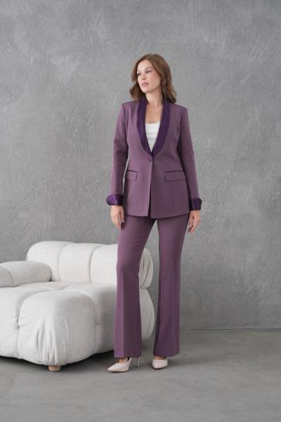 Saten Yaka Broşlu Kadın Takım Elbise Mor
