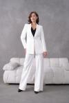 Tek Düğmeli Kadın Takım Elbise Beyaz
